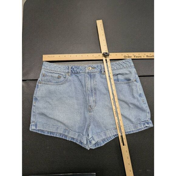 Forever 21 Shorts High Rise Mom Jean Medium Denim Solid Five Pocket Women's 31 - Picture 4 of 4